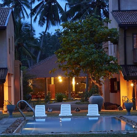วิลลาซันเบิร์ด Hotel เนกอมโบ ภายนอก รูปภาพ